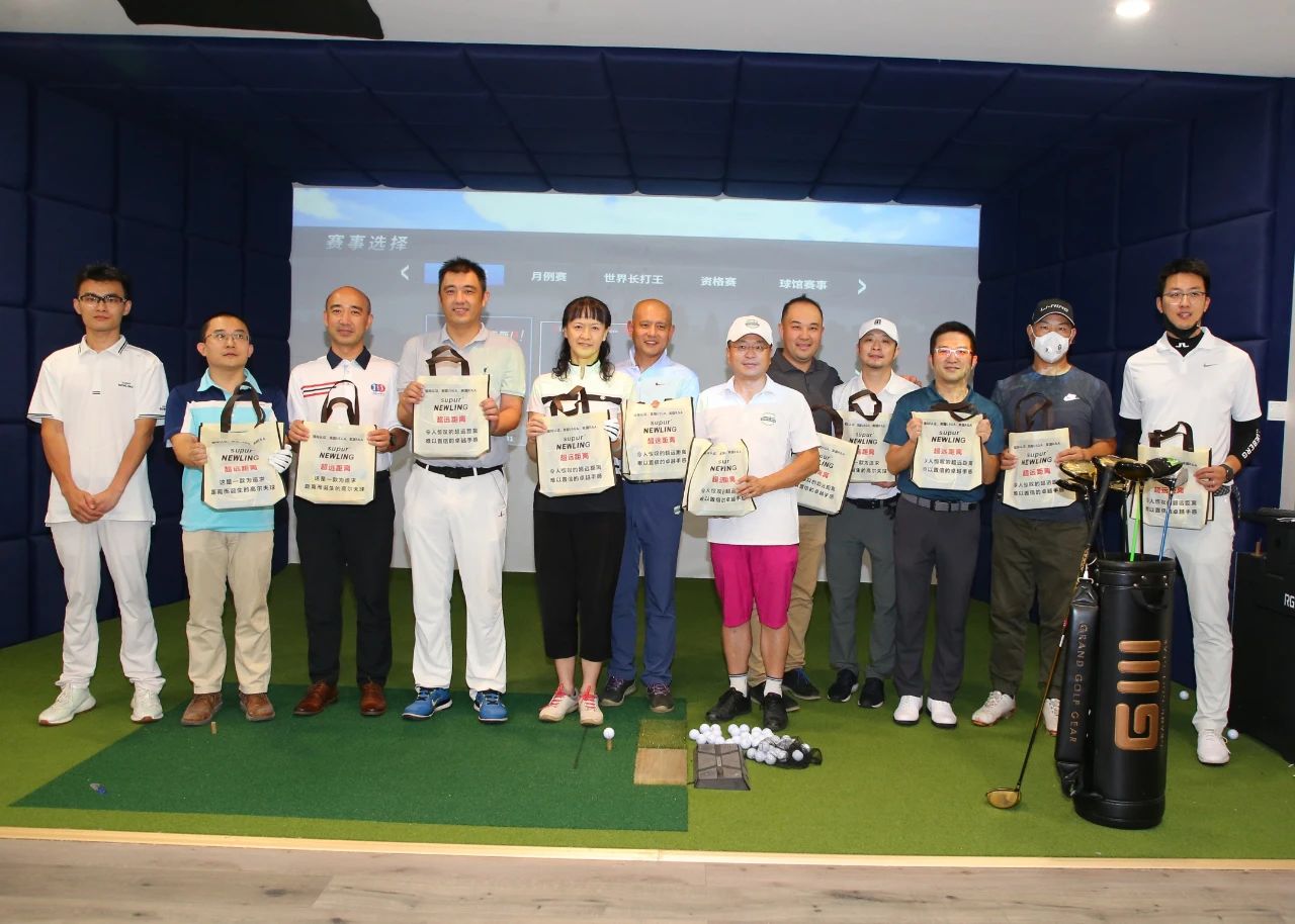 參賽嘉賓、選手代表、媒體代表合影.jpg